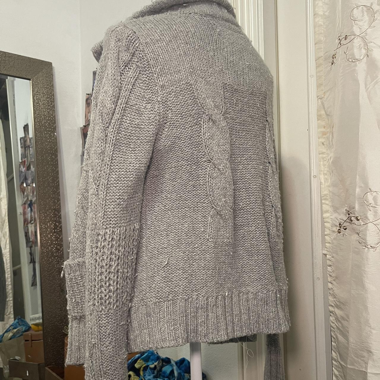 Y2K Bella Swan Style American eagle good Cardigan. In excellent condition.