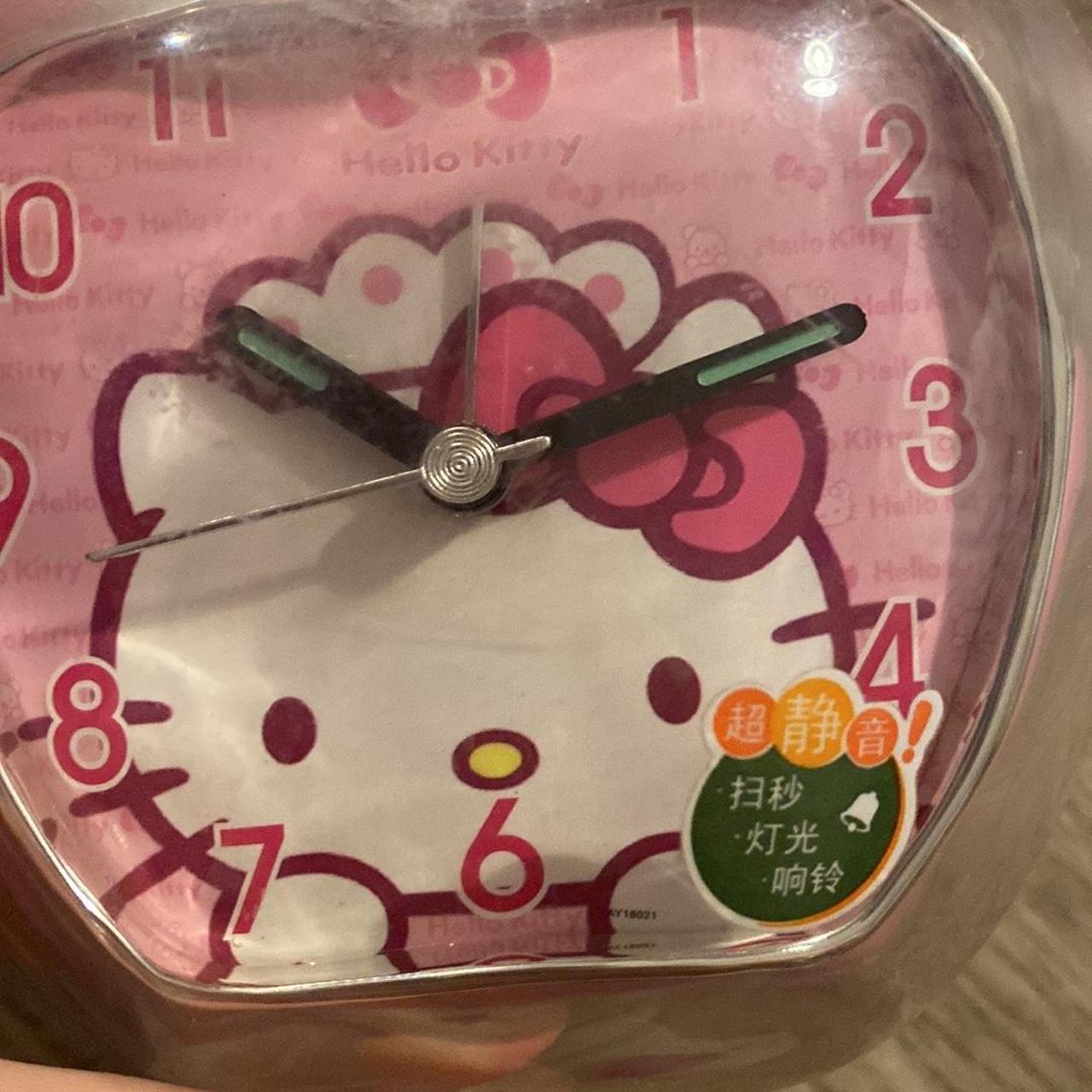 💘 Hello Kitty Vintage Sanrio Apple Alarm Clock