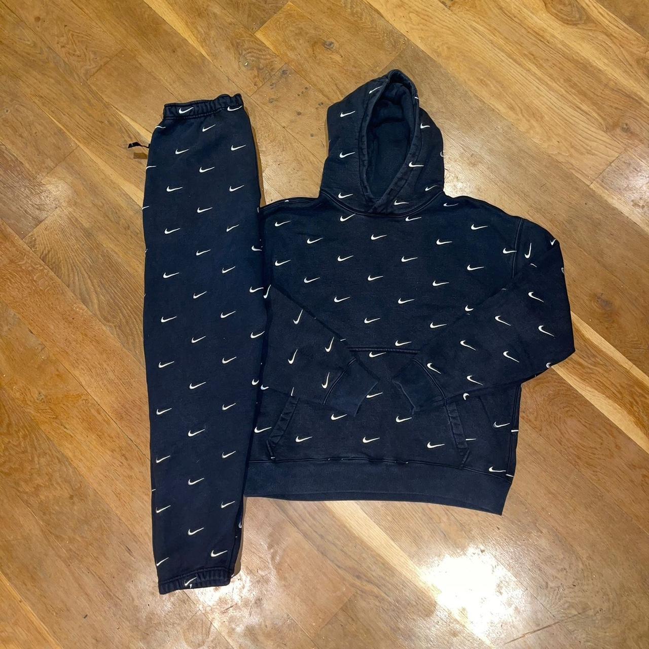 nike nrg swoosh hoodie