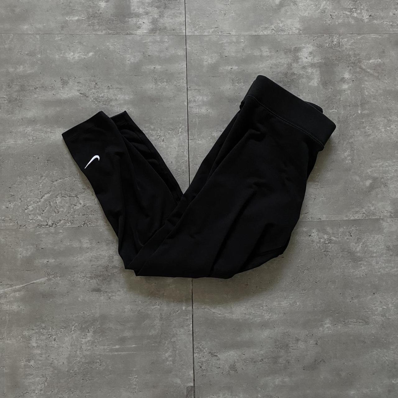 womens black nike leggins