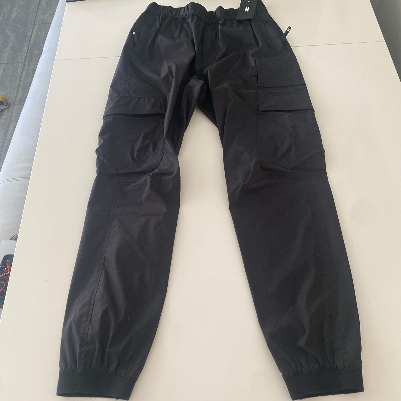 Yelir world cargos/utility pants, size small, new... - Depop