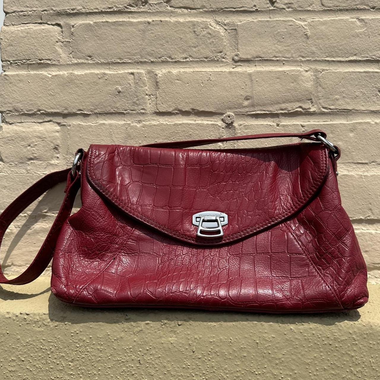 Stone Mountain Red Shoulder Bags
