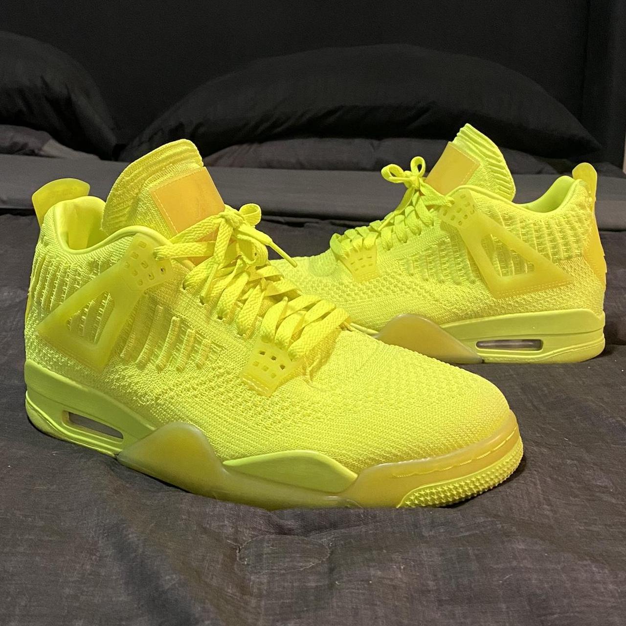 Jordan 4 retro flyknit volt deals