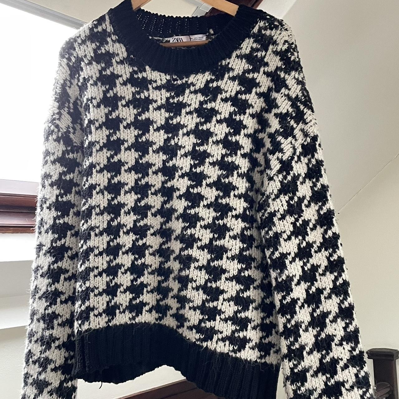 ZARA HOUNDSTOOTH KNIT SWEATER Black White Depop