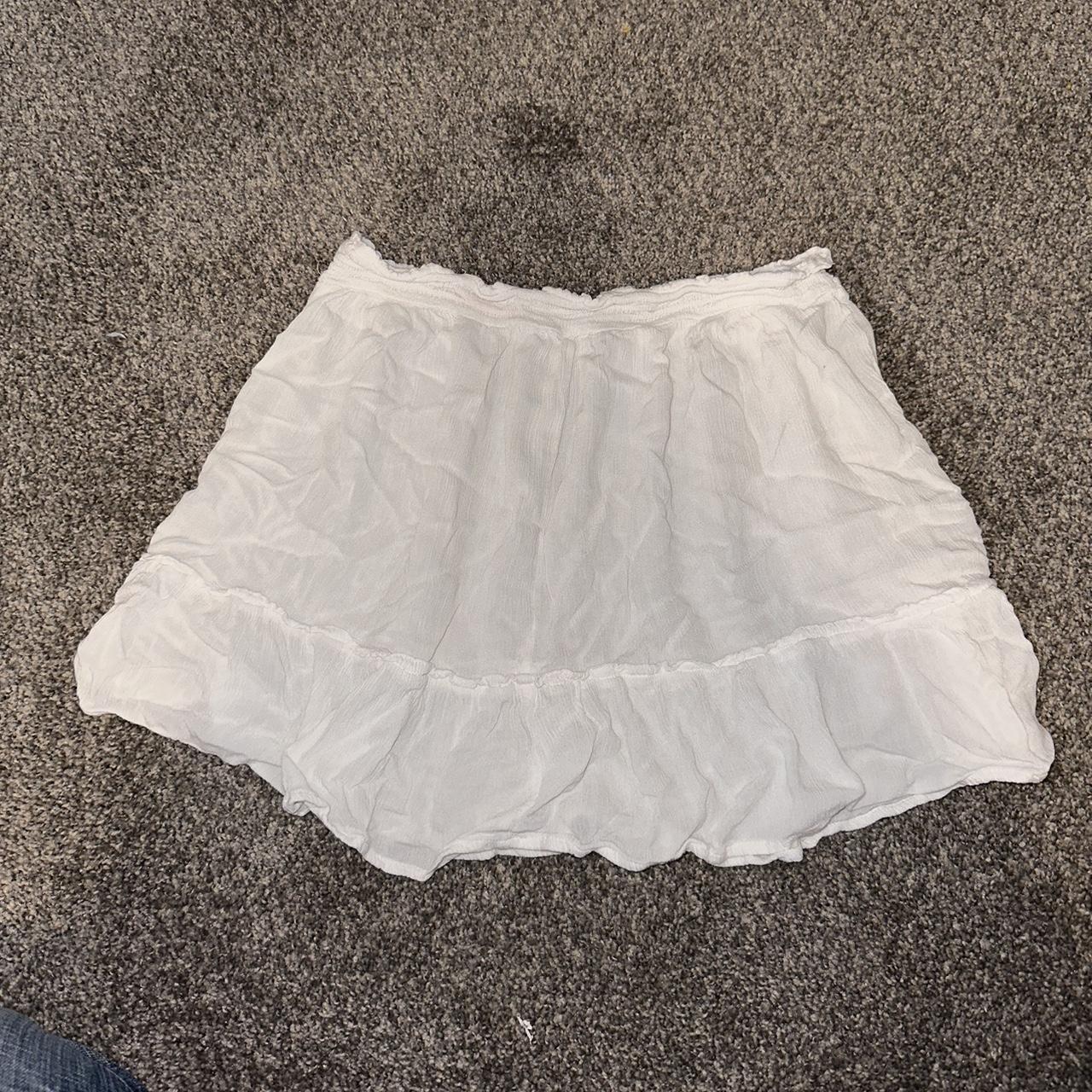 Mediumlarge White Flowy Mini Skirt With Elastic Depop