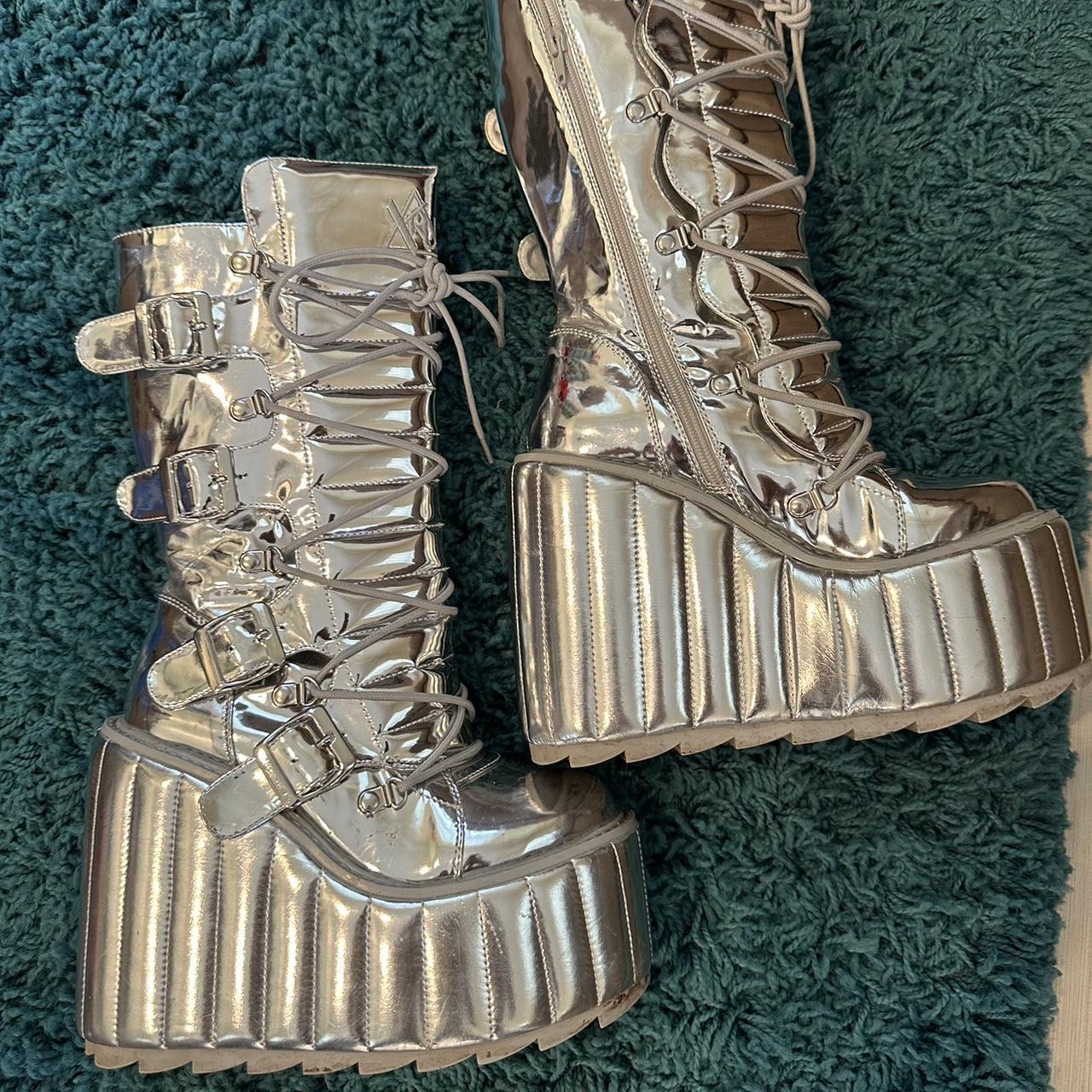 yru white platforms