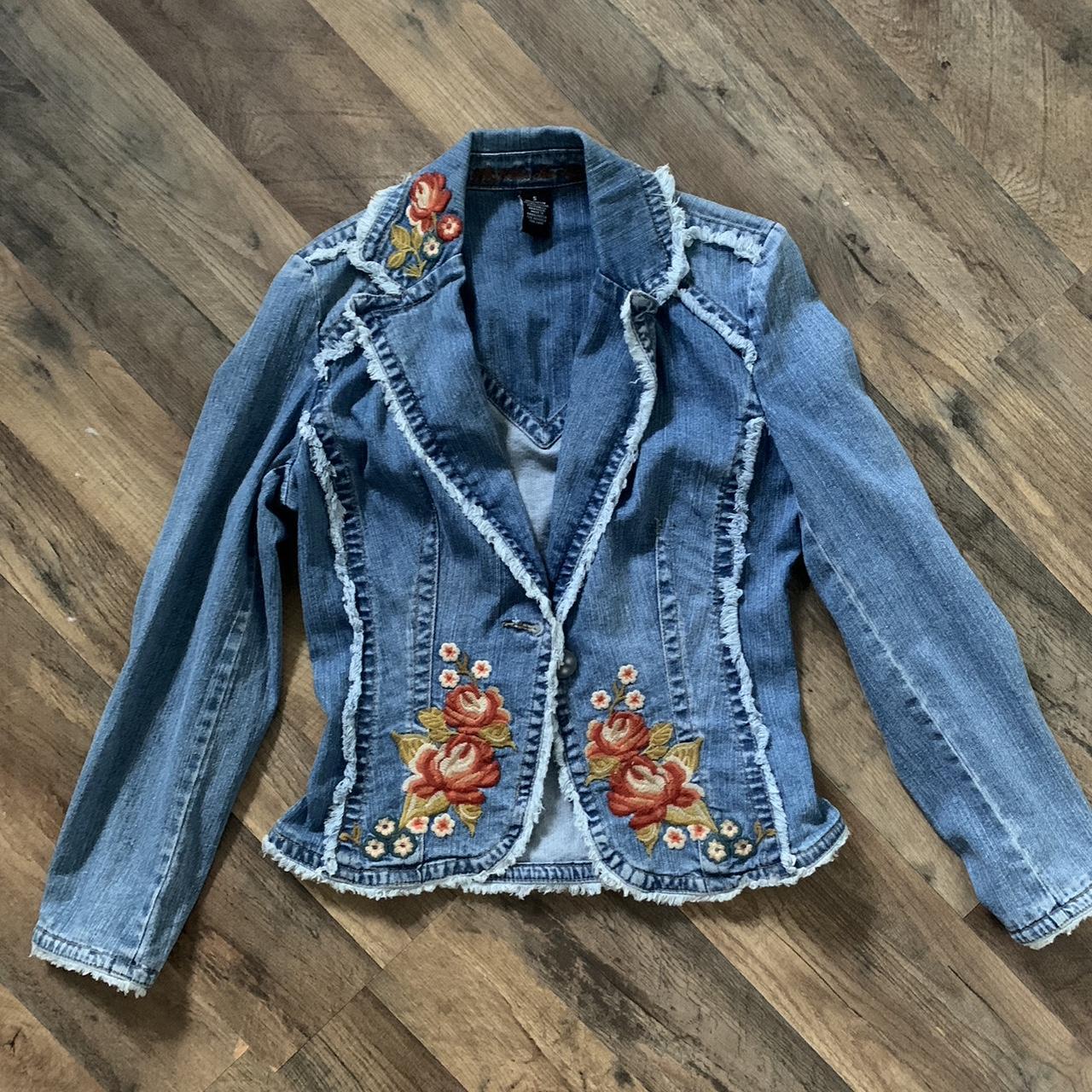 Denim Trucker Jacket with floral embroidery blue