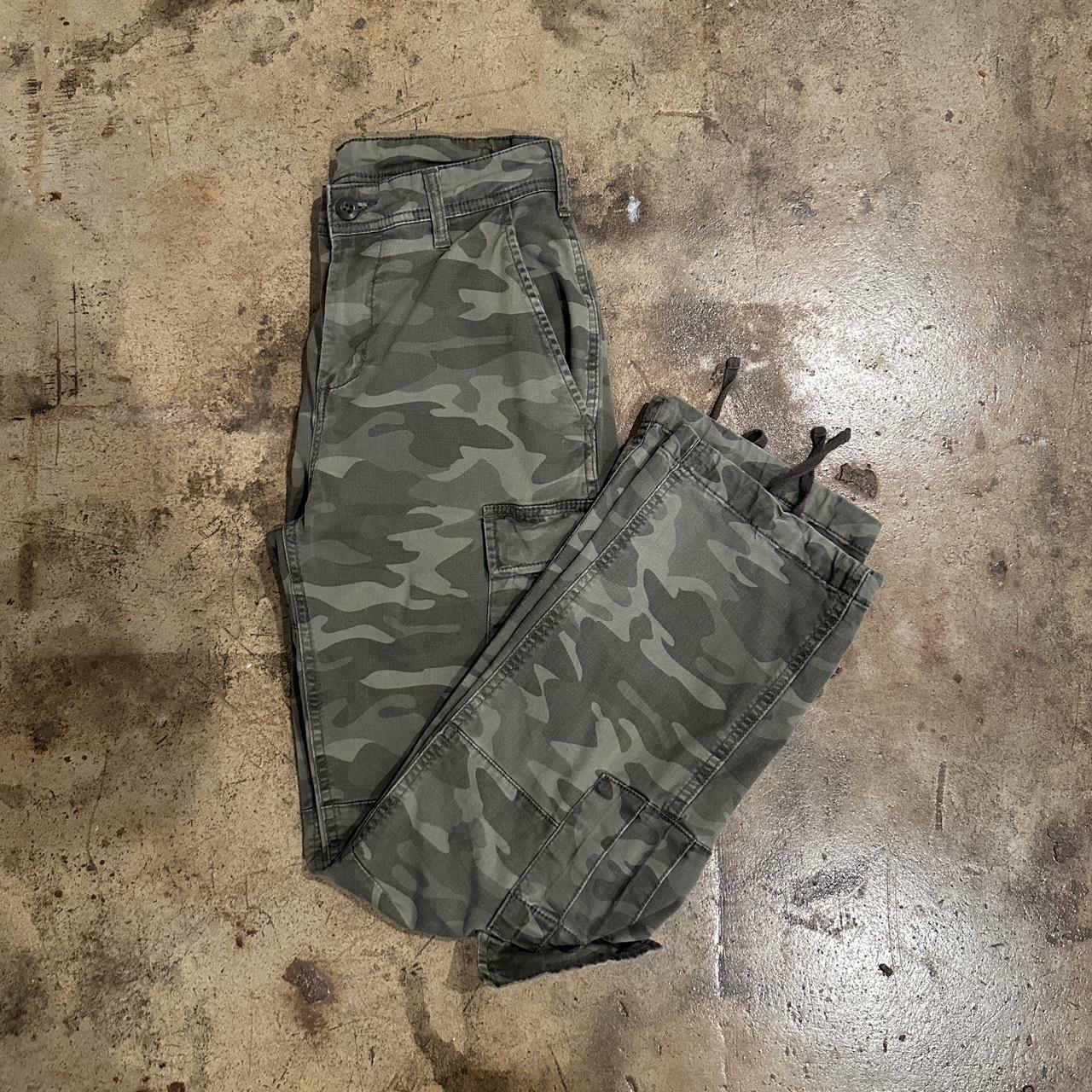 Camo Cargo Pants - mid rise - elastic waist... - Depop