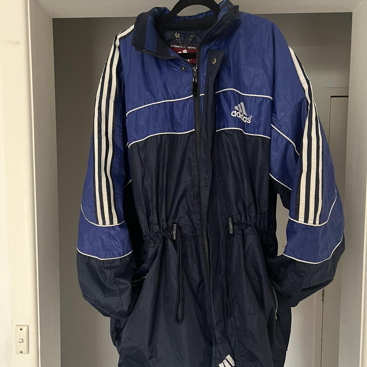 Amazing vintage adidas heavy jacket Selling cause