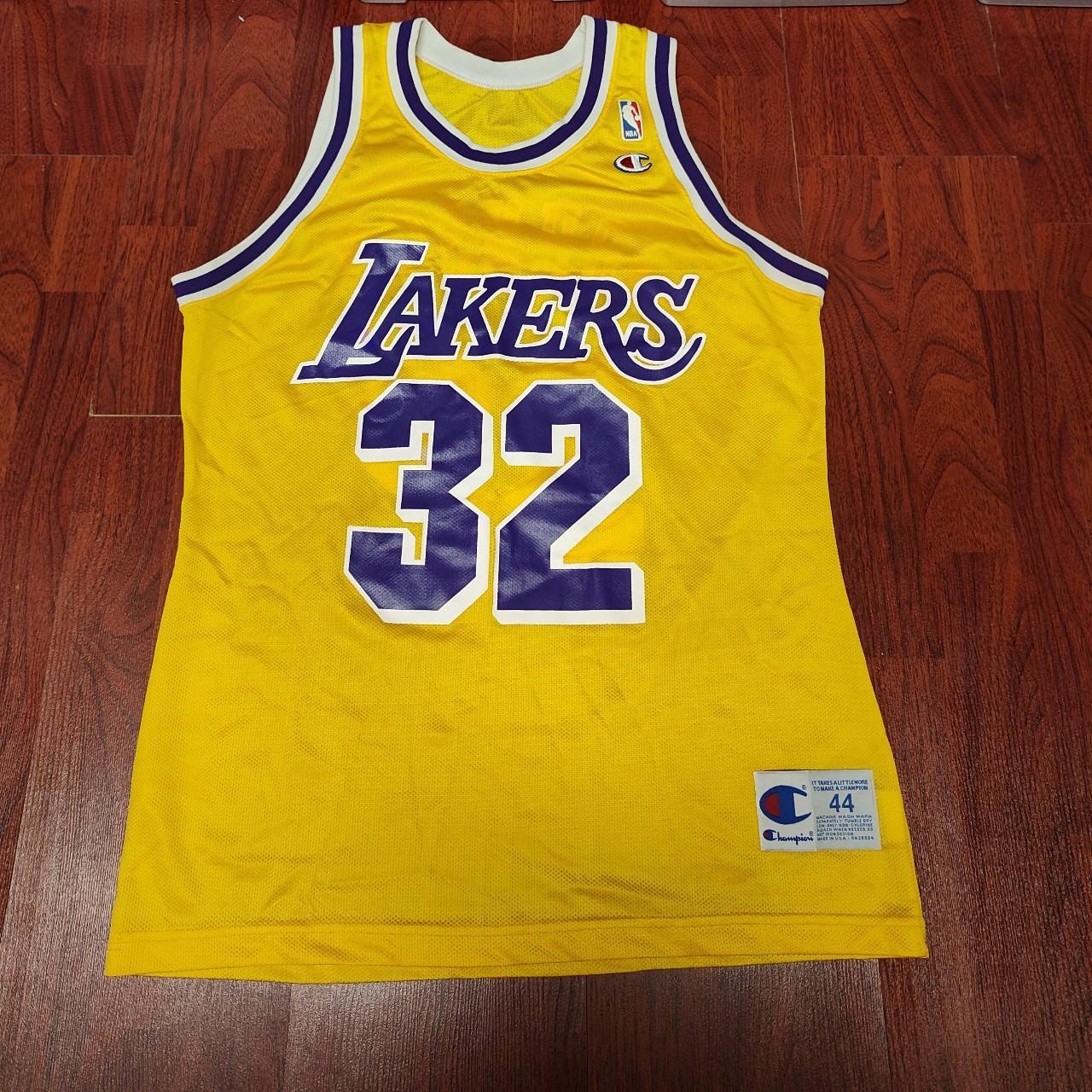 NBA JERSEY LOS ANGELES LAKERS MAGIC JOHNSON CHAMPION SZ 44 L VINTAGE 90S  YELLOW