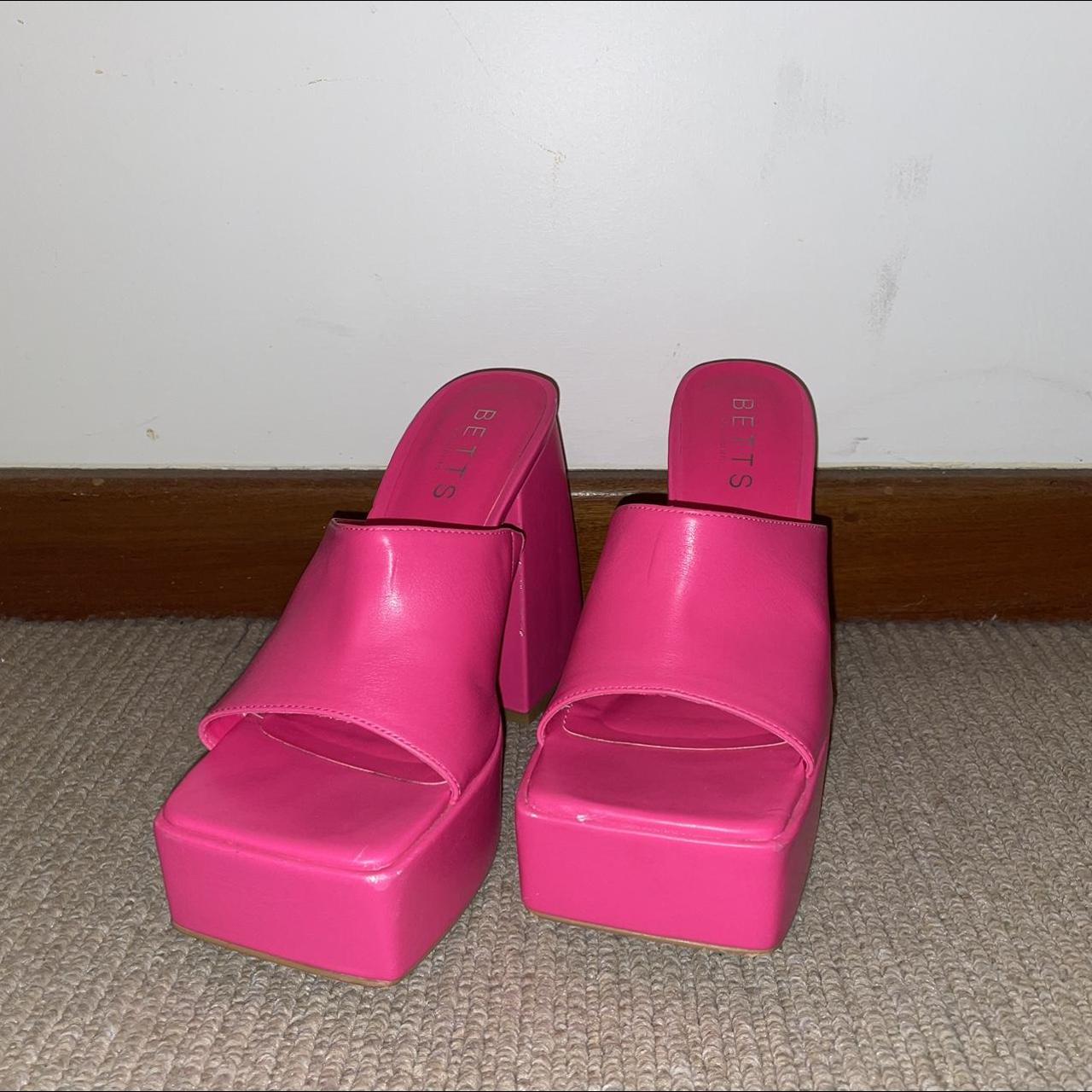 platform square toe heels