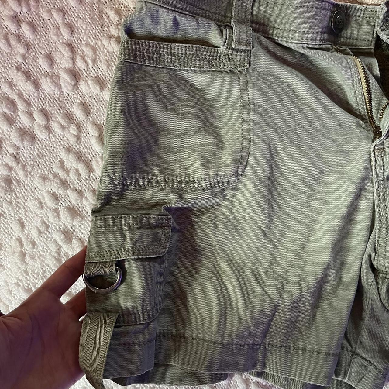 Lee Comfort Stretch Performance Cargo Shorts in - Depop