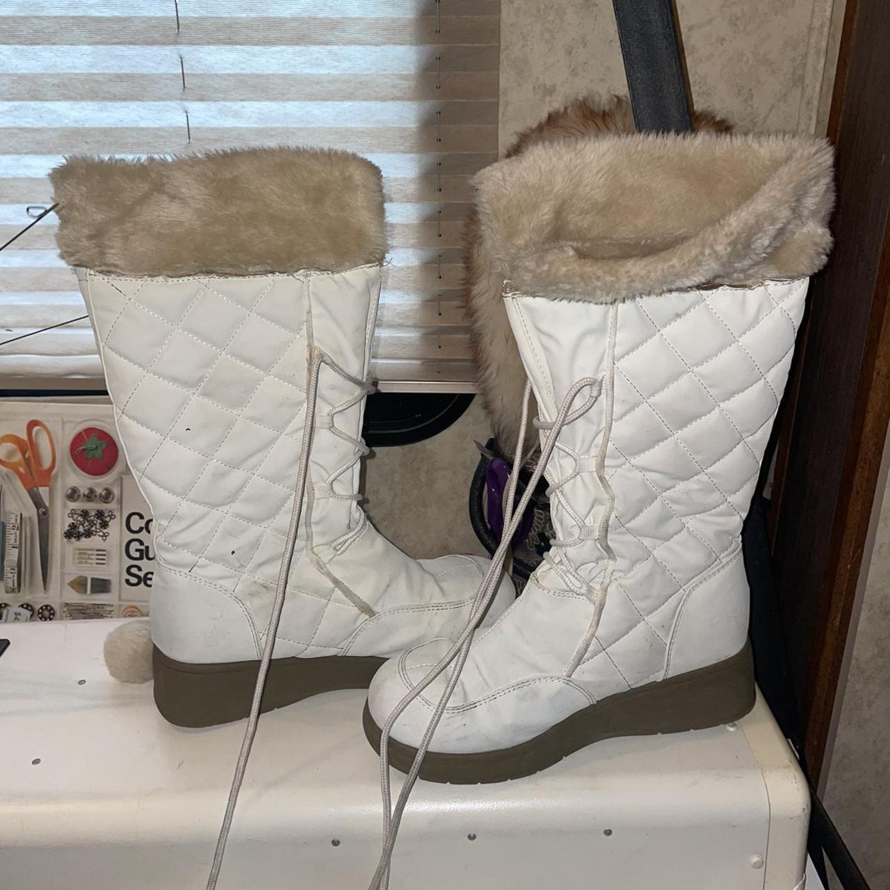 Pom Pom Mudd lace up fur platform boots white... - Depop
