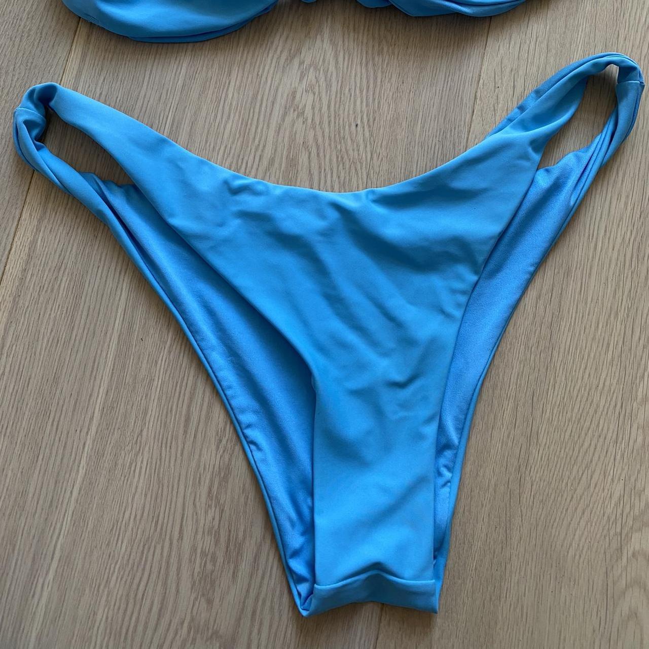 Glassons bikini set with a buckle back - Depop