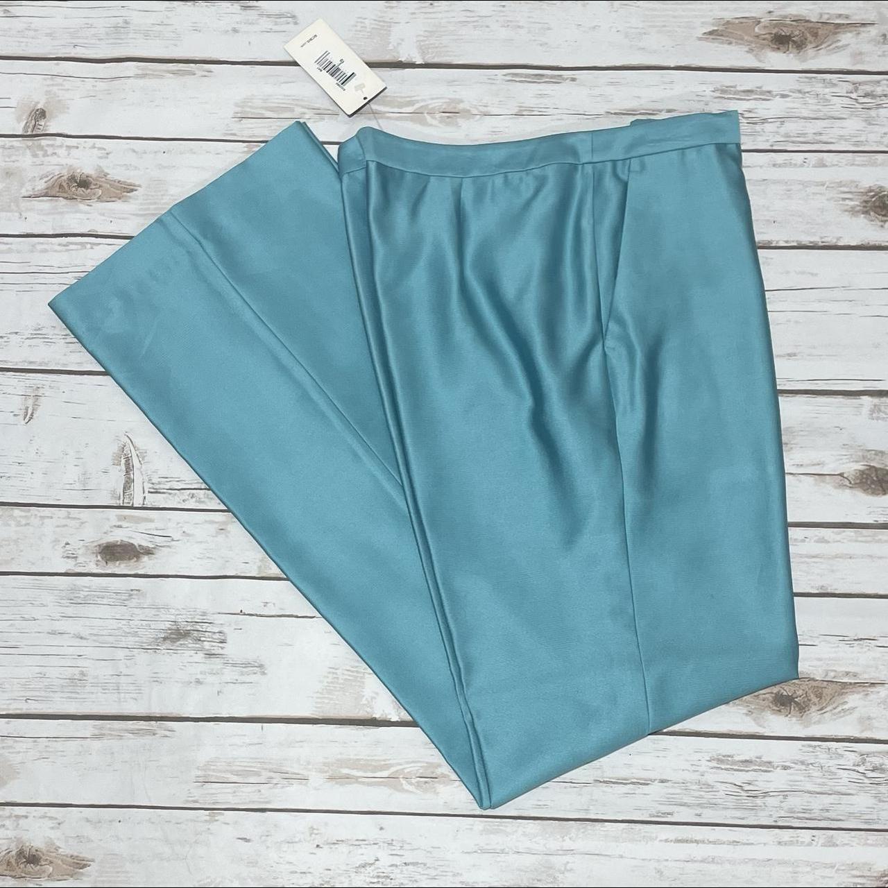 BCBGMaxazria Pants NWT. Gorgeous teal 100 silk