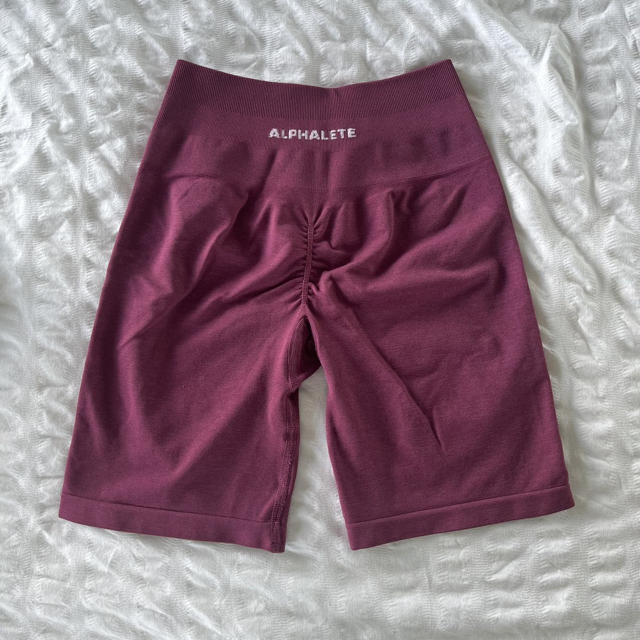 Alphalete online amplify shorts wisteria small