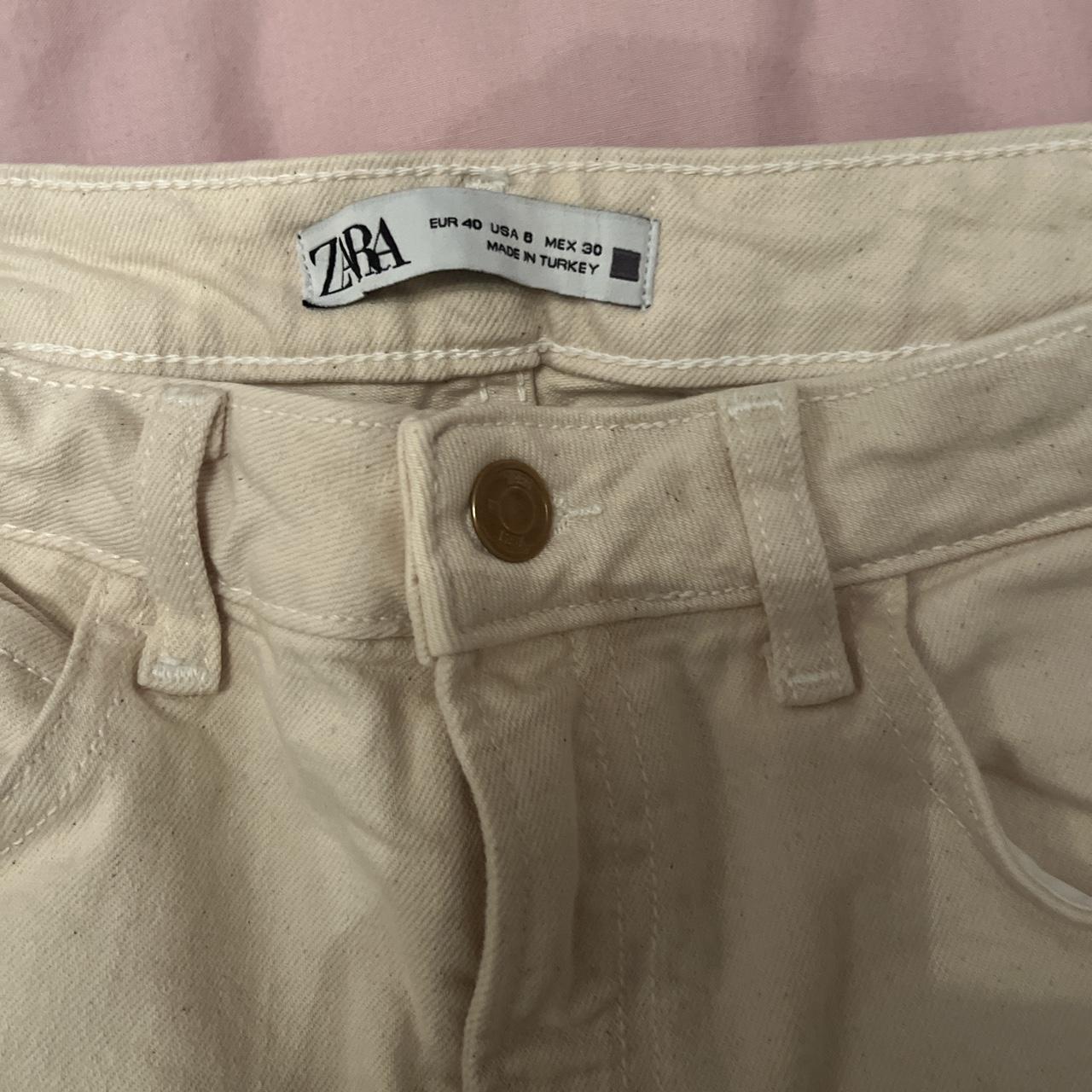 Zara Women's Cream Jeans | Depop