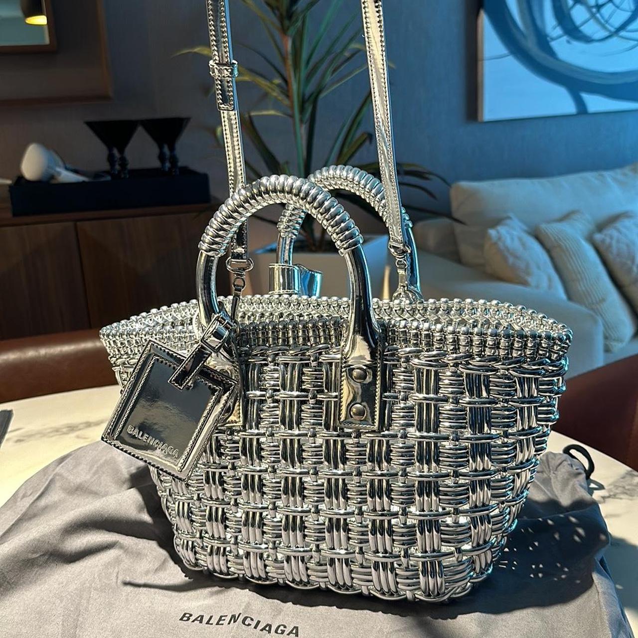 balenciaga bistro バッグ Balenciaga Bistro XS Basket with Strap in Mirror | Depop