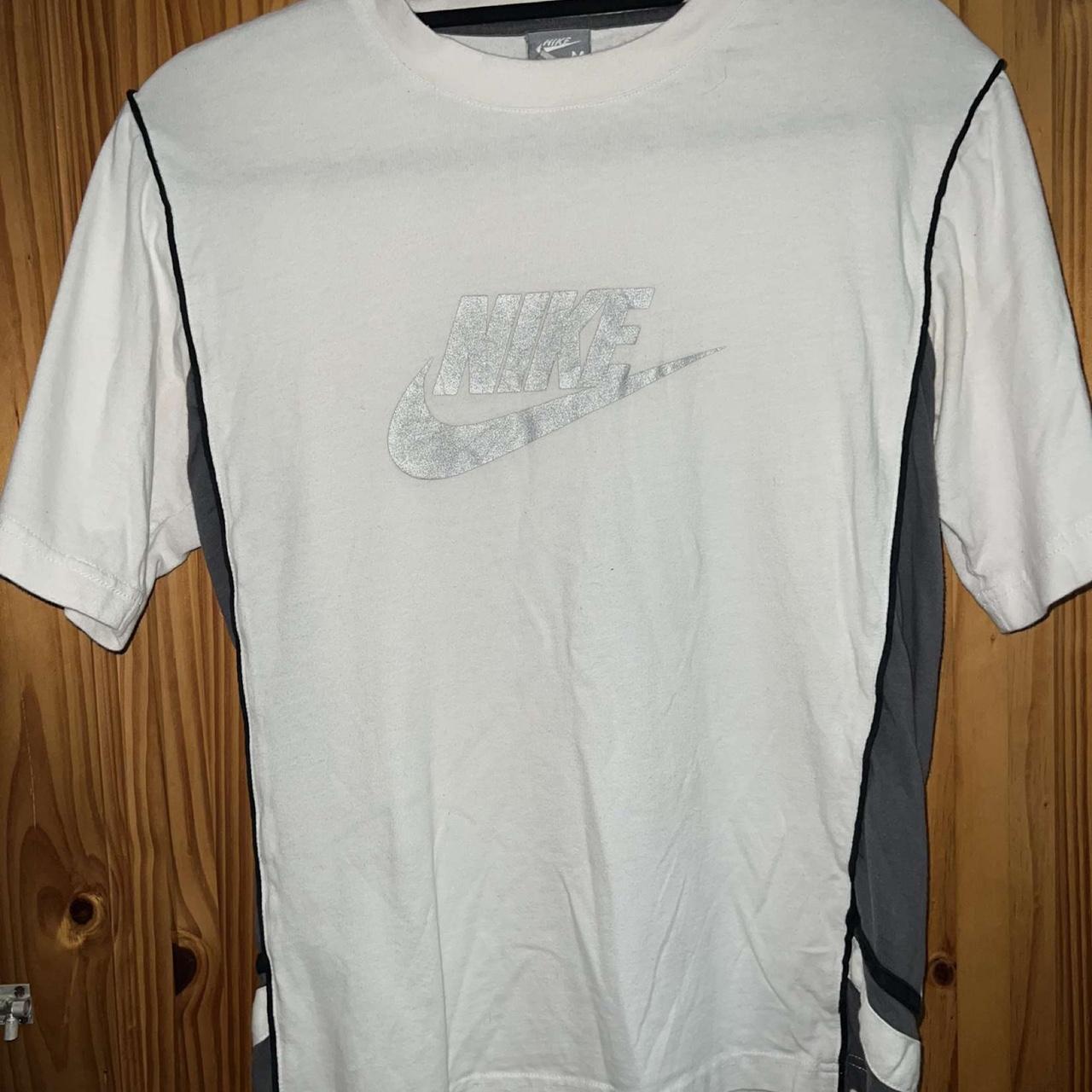 Nike Men's White and Grey Tshirt Depop