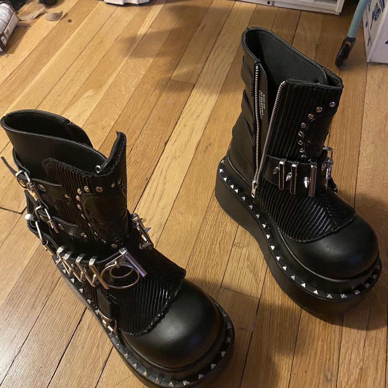 Bear-150 demonias in size 8 Superrr chunky black | Depop