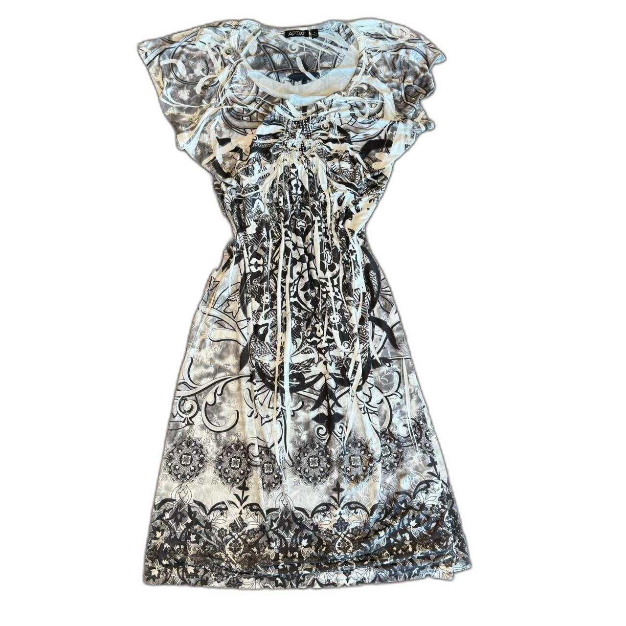 item listed by lunarluxeco