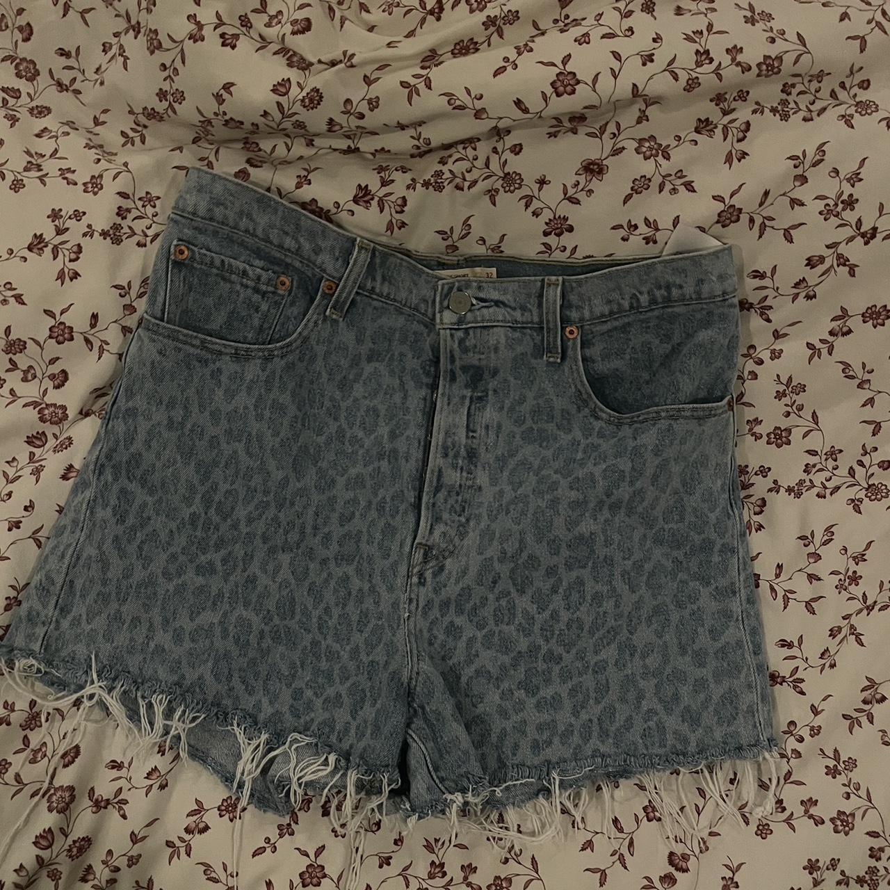 Levi's ribcage hotsell denim shorts