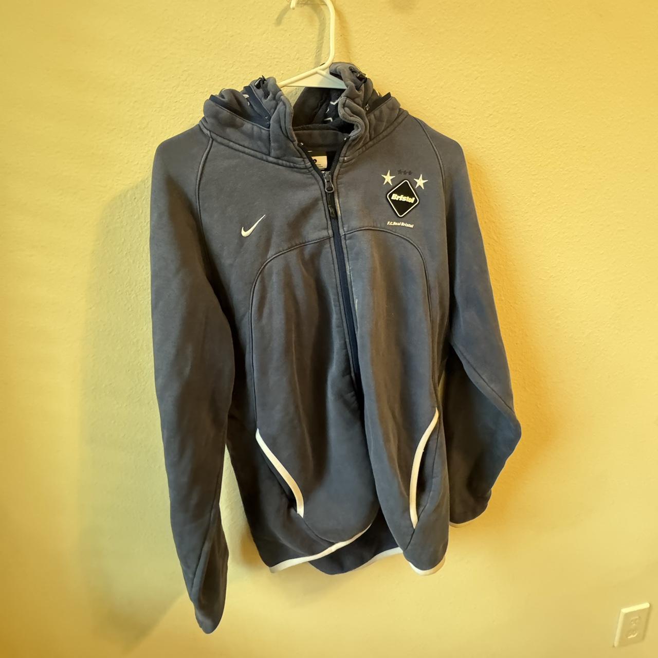 ブリストル✕Nike フード付きネイビーサテンスタジャン ブリストル✕Nike フード付きネイビーサテンスタジャン - メルカリ