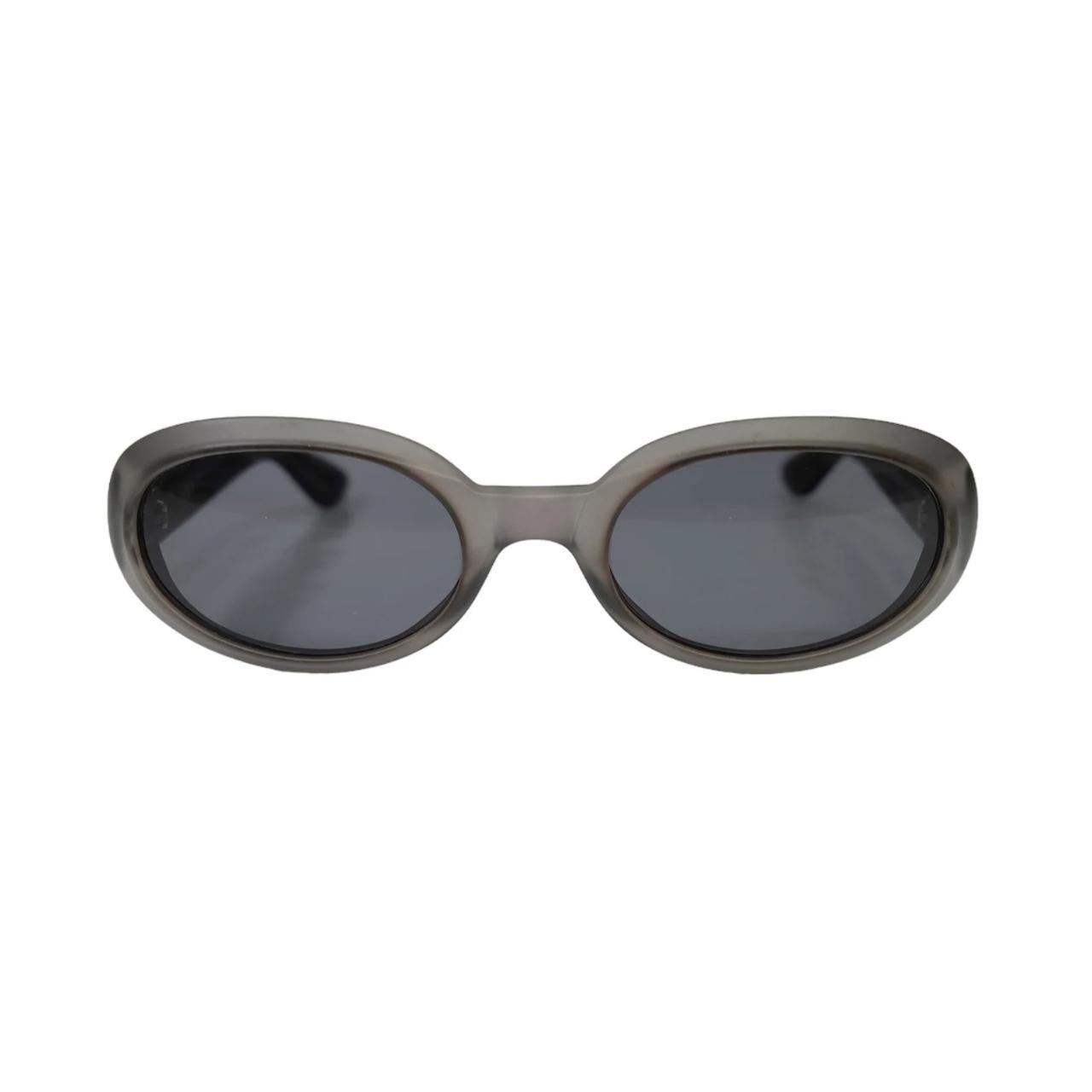 Vintage 00s Gucci Sunglasses featuring a gradient | Depop