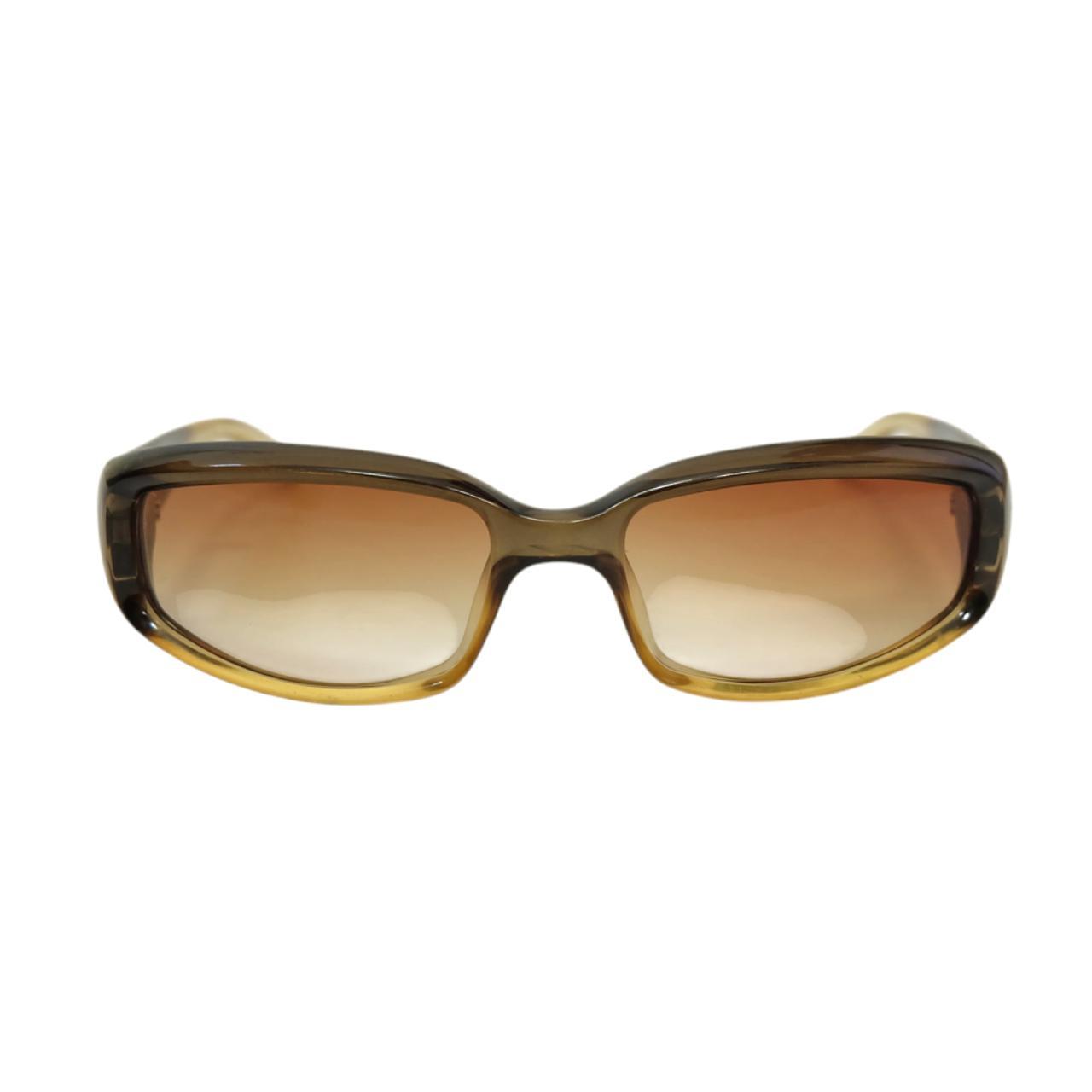 小物 00s archive GUCCI gradation sunglasses Vintage 00s Gucci Sunglasses featuring a gradient | Depop