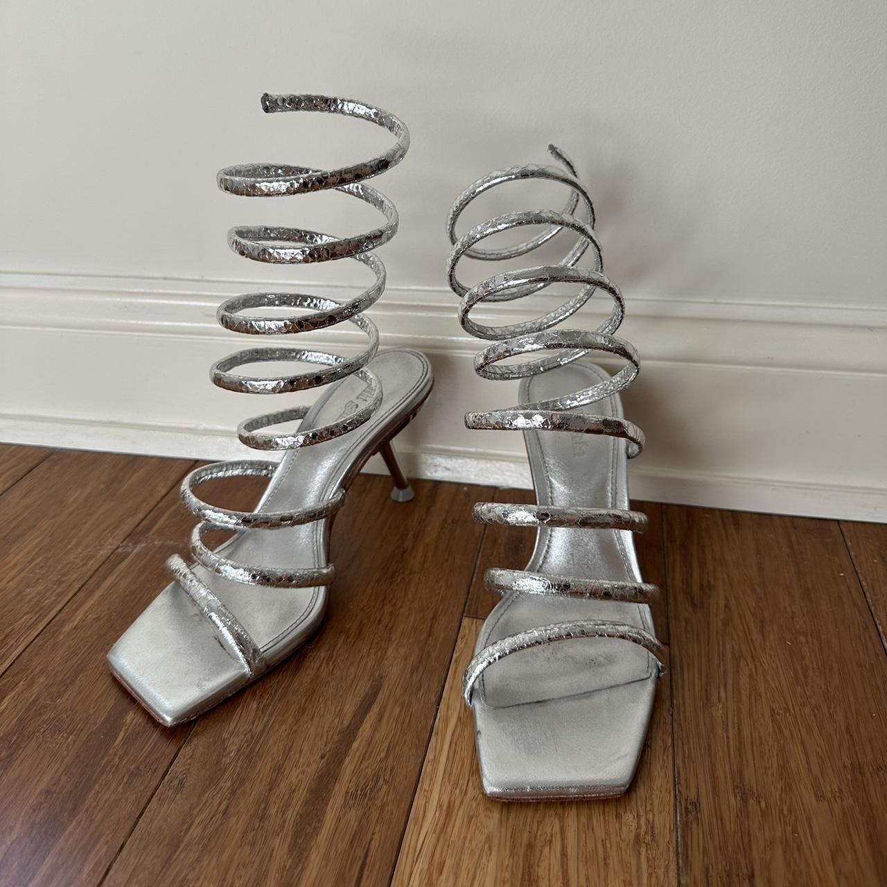 item listed by izzypalez