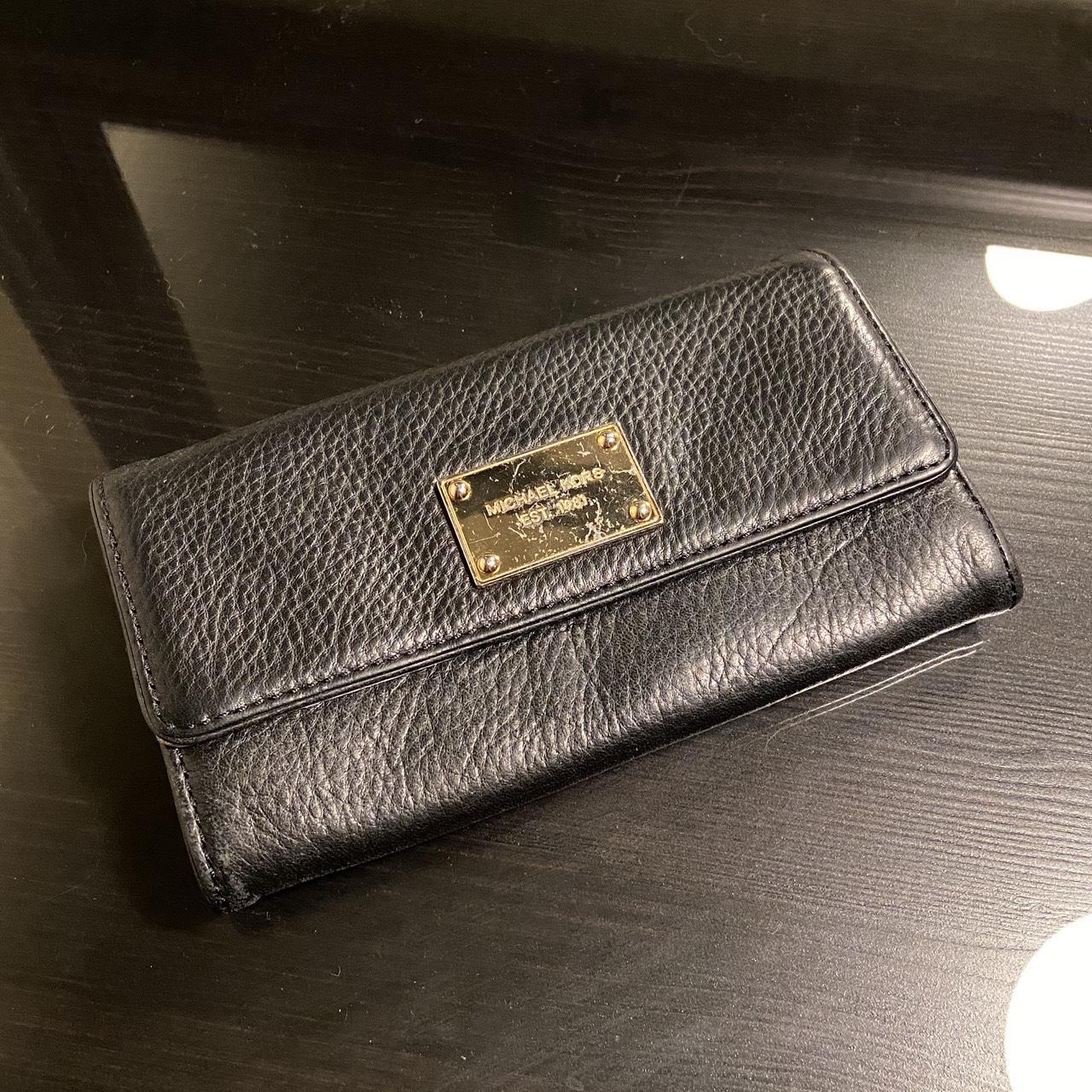 Black and gold mk wallet hotsell