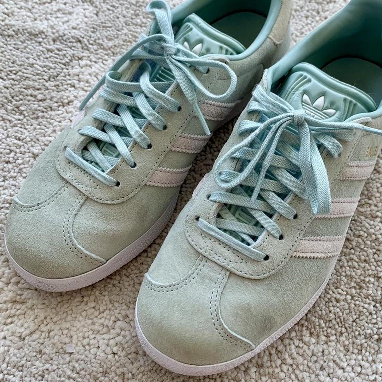 Adidas Women's Green and Blue Trainers | Depop