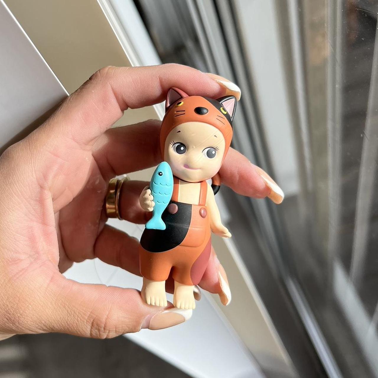 item listed by chelseaapolonia