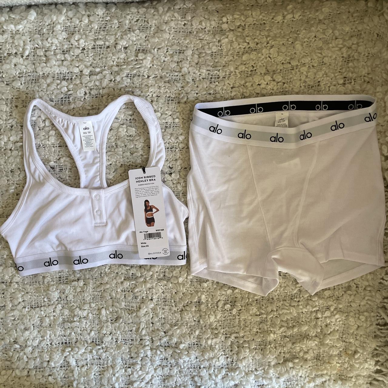 Alo Icon Ribbed Henley Bra and Boy Shorts in White - Depop