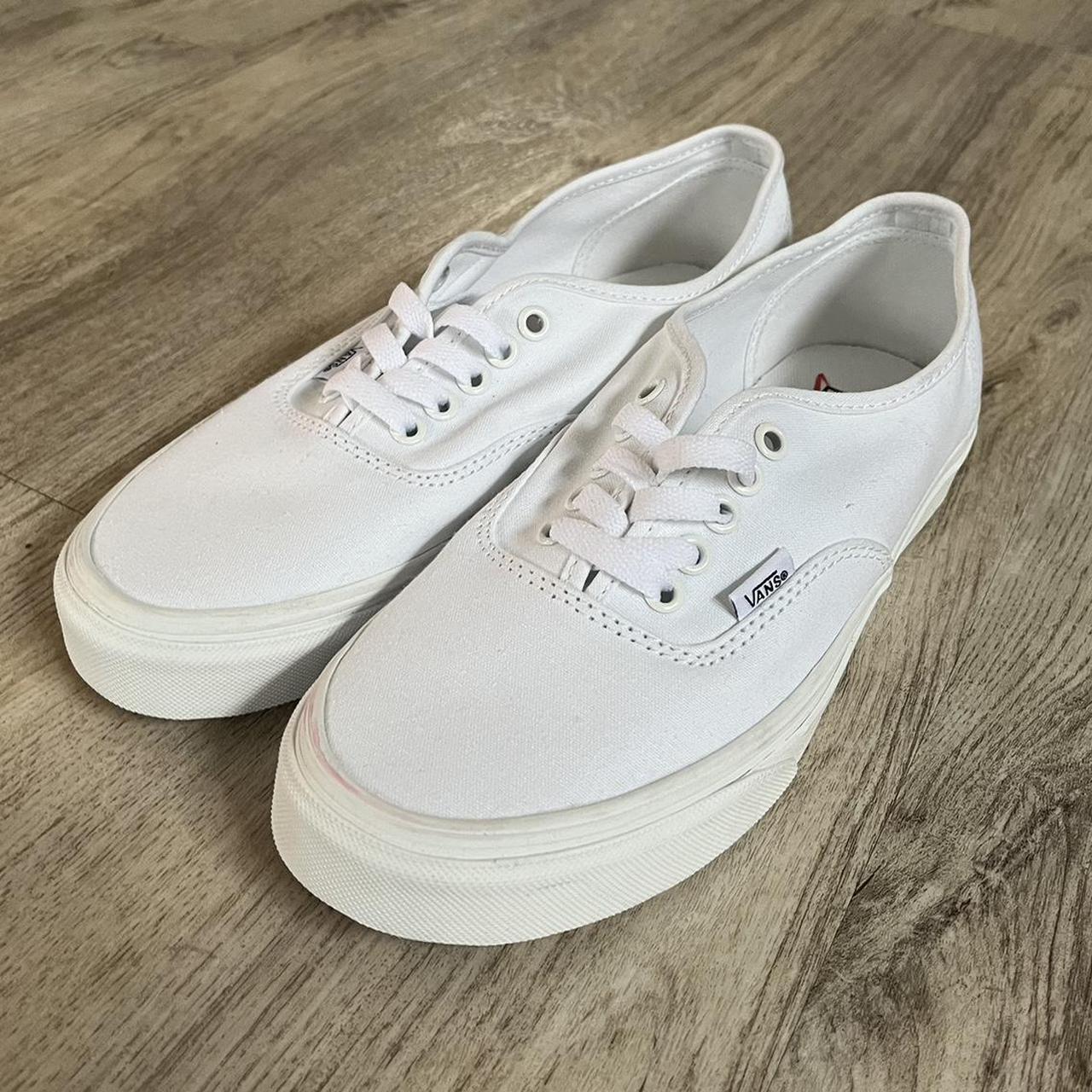 Vans hot sale authentic w