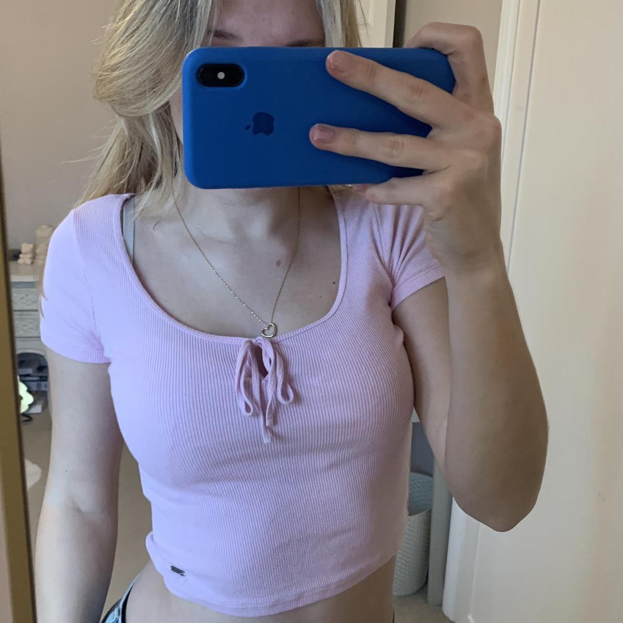 Hollister pink crop top online