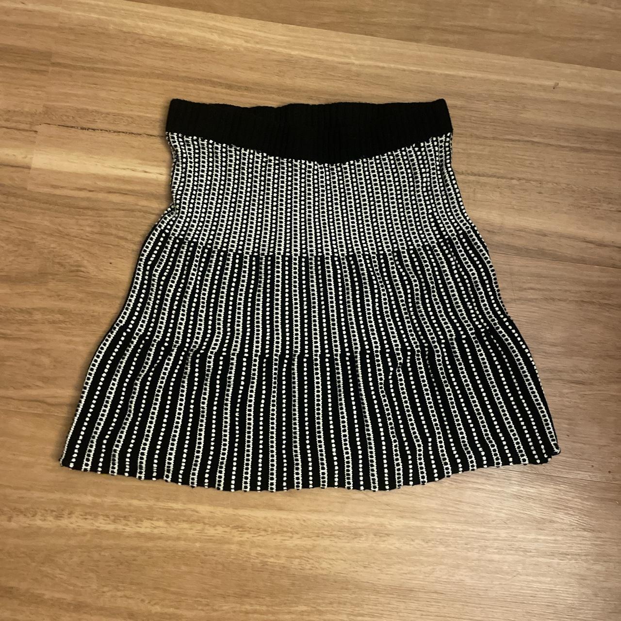 Candie's Women's Black and White Skirt | Depop