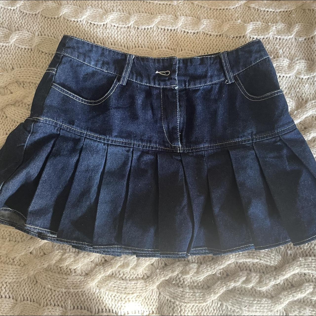 Mini y2k skirt Built in shorts *pinned at the back... - Depop