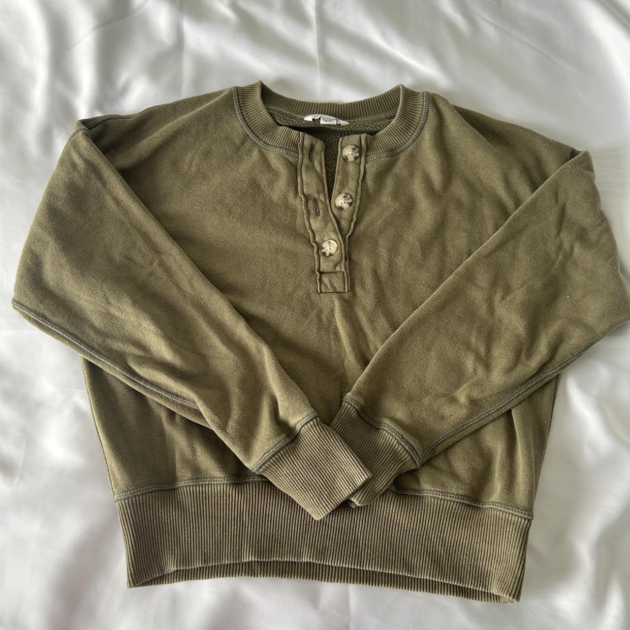 American Eagle Women's Green Shirt | Depop