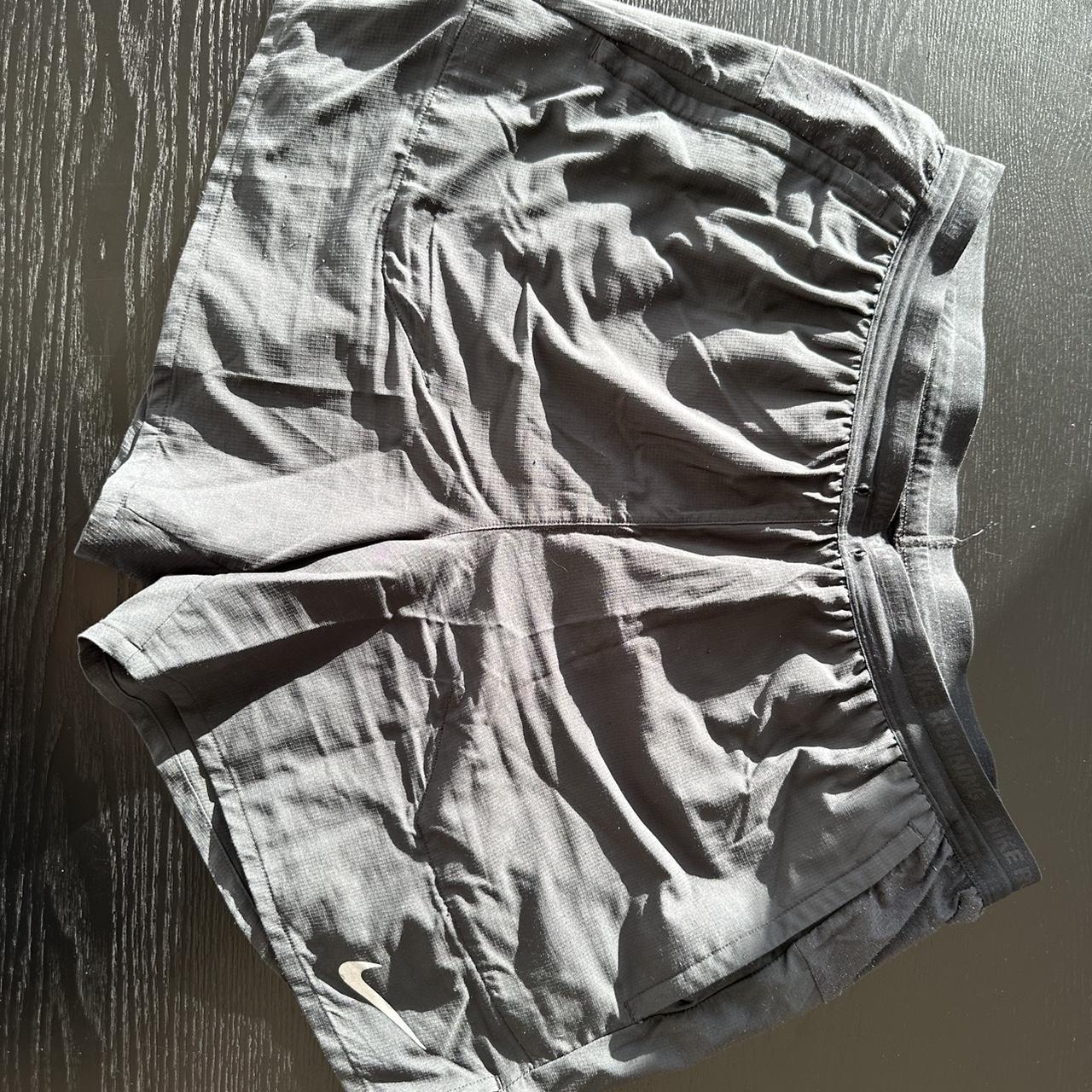 5 inch shorts mens nike