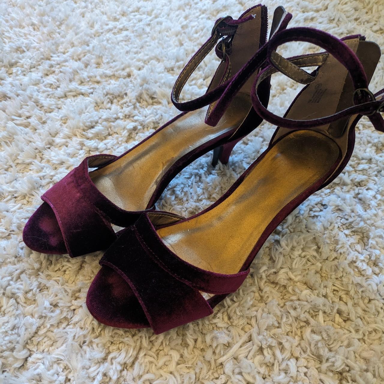 Gorgeous red velvet kitten heels! Thrifted a while... - Depop