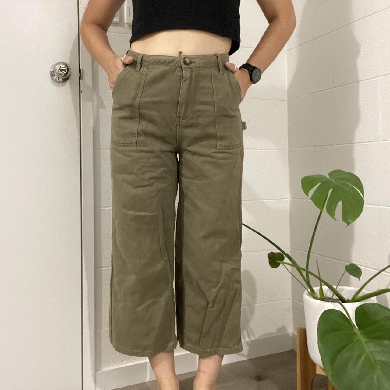Urban bliss khaki cargo pants. Size 8 pictured on a... - Depop