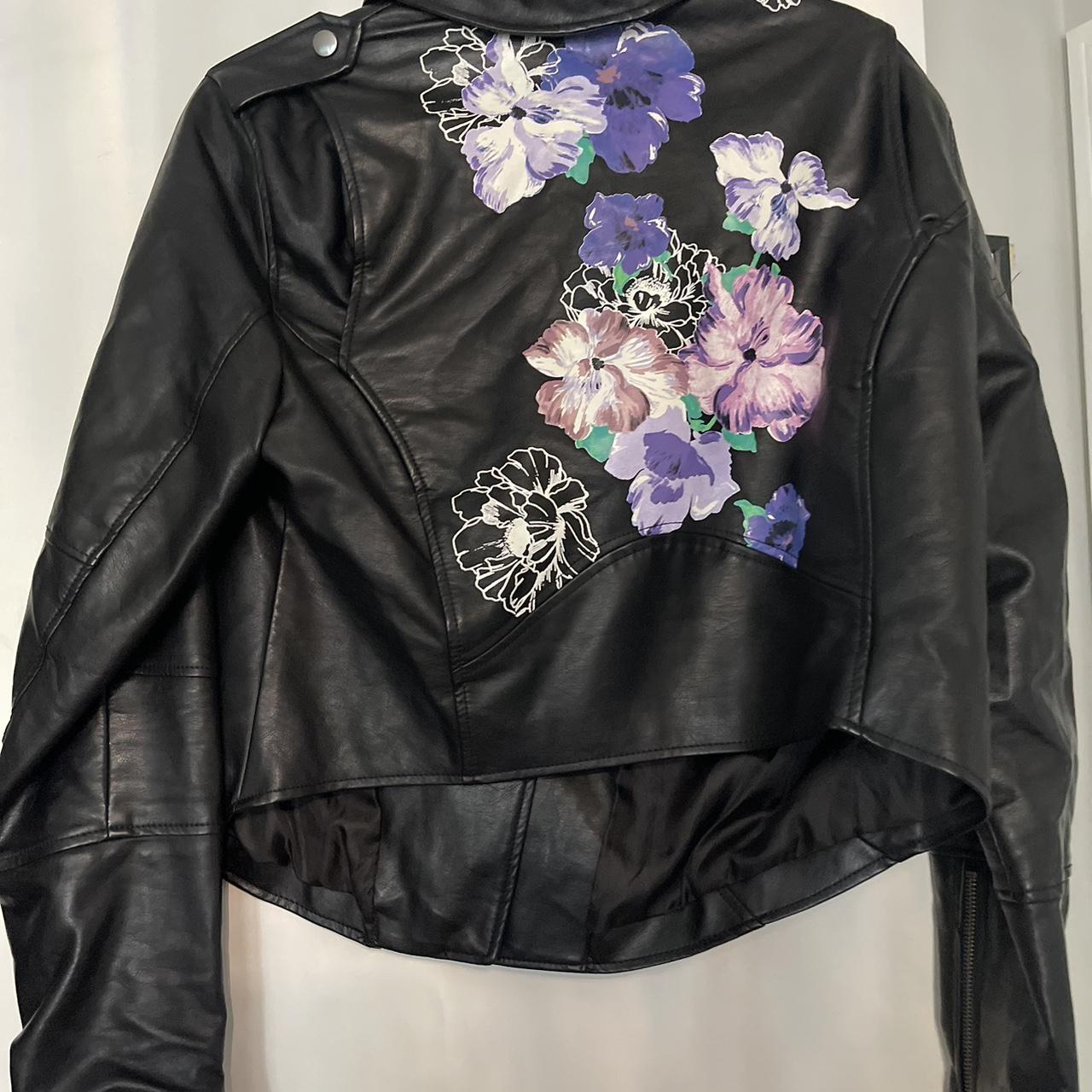 TORRID BLACK FAUX LEATHER APPLIQUE MOTO JACKET Rose Print Plus Size 1X 14 /  16 | Clothes design, Fashion, Fashion trends