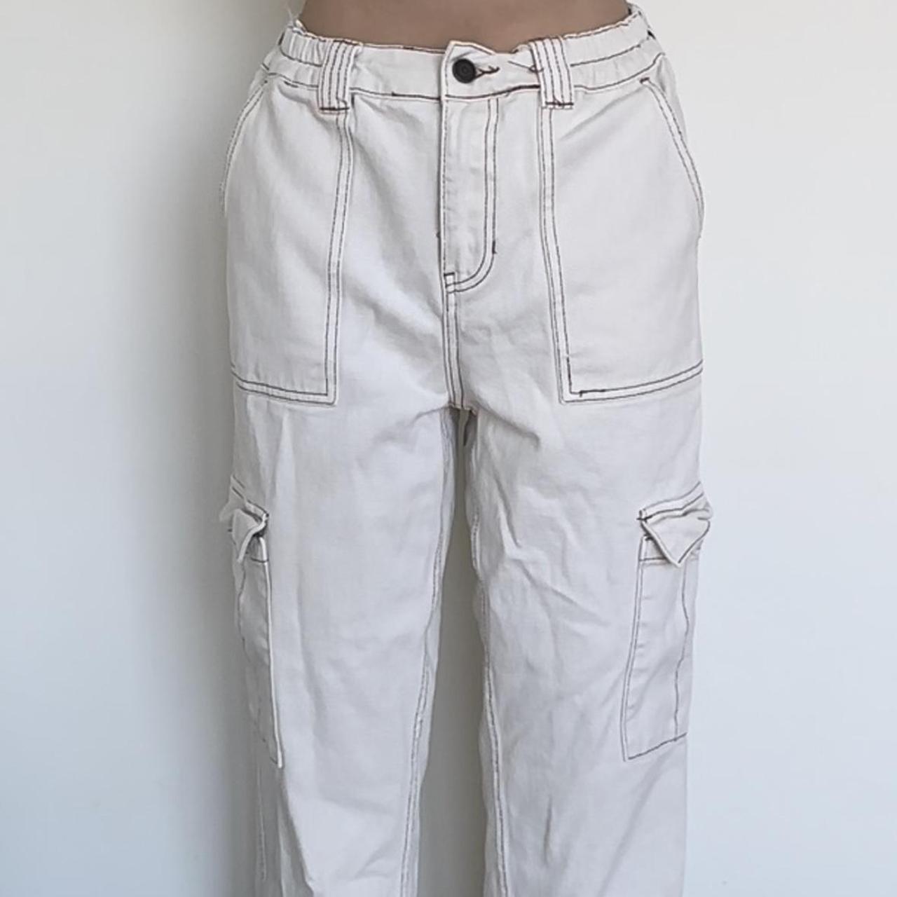 Pacsun beige cargo pants Size ‘medium’ Very... Depop
