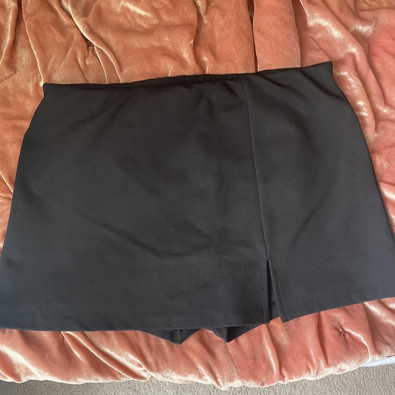 American Eagle black mini skirt with built in... - Depop