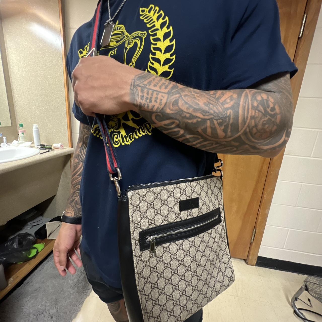 Gucci GG Supreme Shoulder Bag in Black for Men