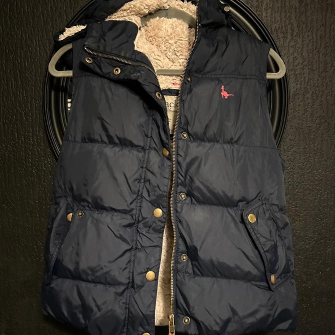 item listed by skye200