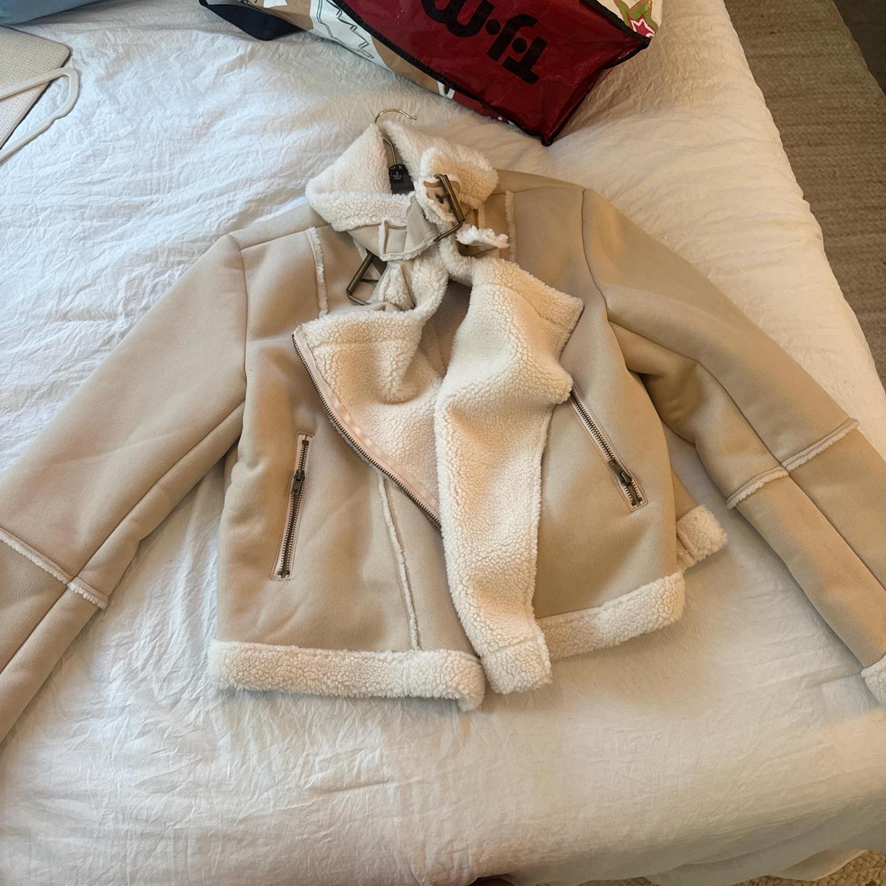 item listed by laurengwillis