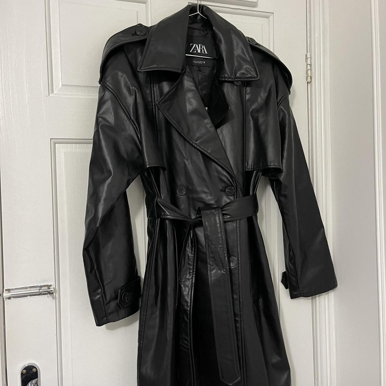 Zara Women's Black Coat | Depop