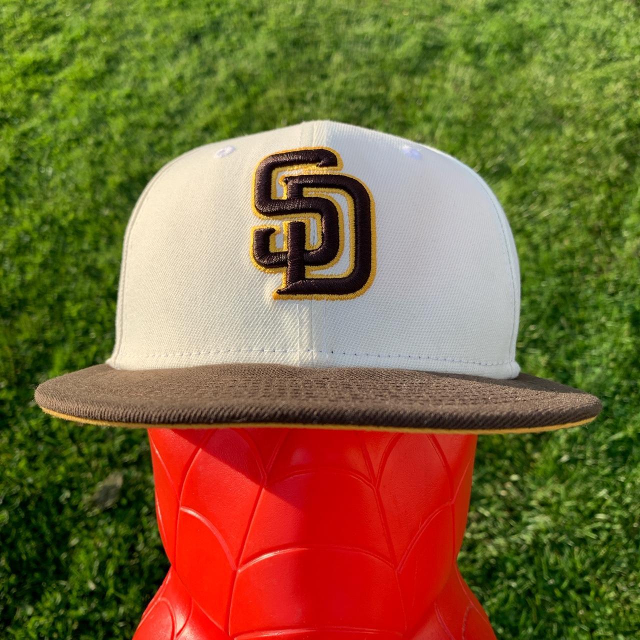 San Diego Padres Hat Baseball Cap Fitted 7 5/8 New Era Vintage MLB Retro  Bell SD